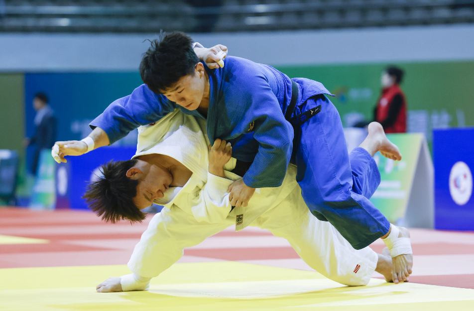 关于柔道对决力挽狂澜,角逐激烈激动的信息 关于柔道对决力挽狂澜,角逐激烈激动的信息