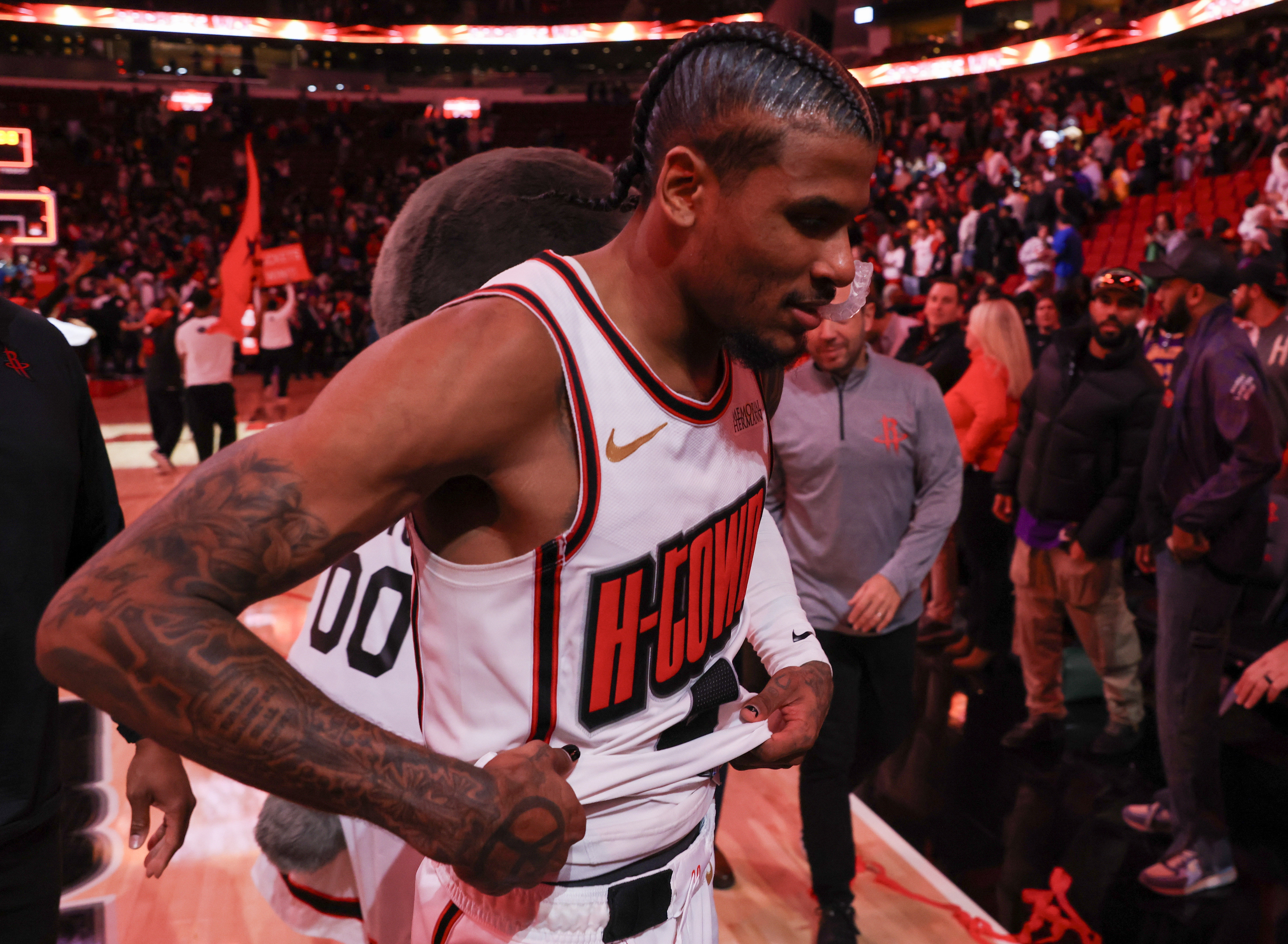 火箭队告负,爵士全队集体进攻的简单介绍 火箭队告负,爵士全队集体进攻的简单介绍