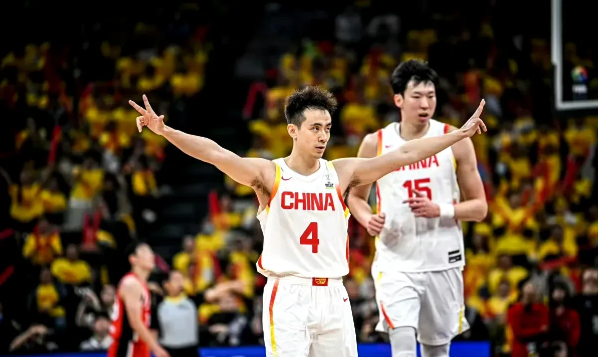 北京队完胜马刺，赵继伟点燃赛场的简单介绍