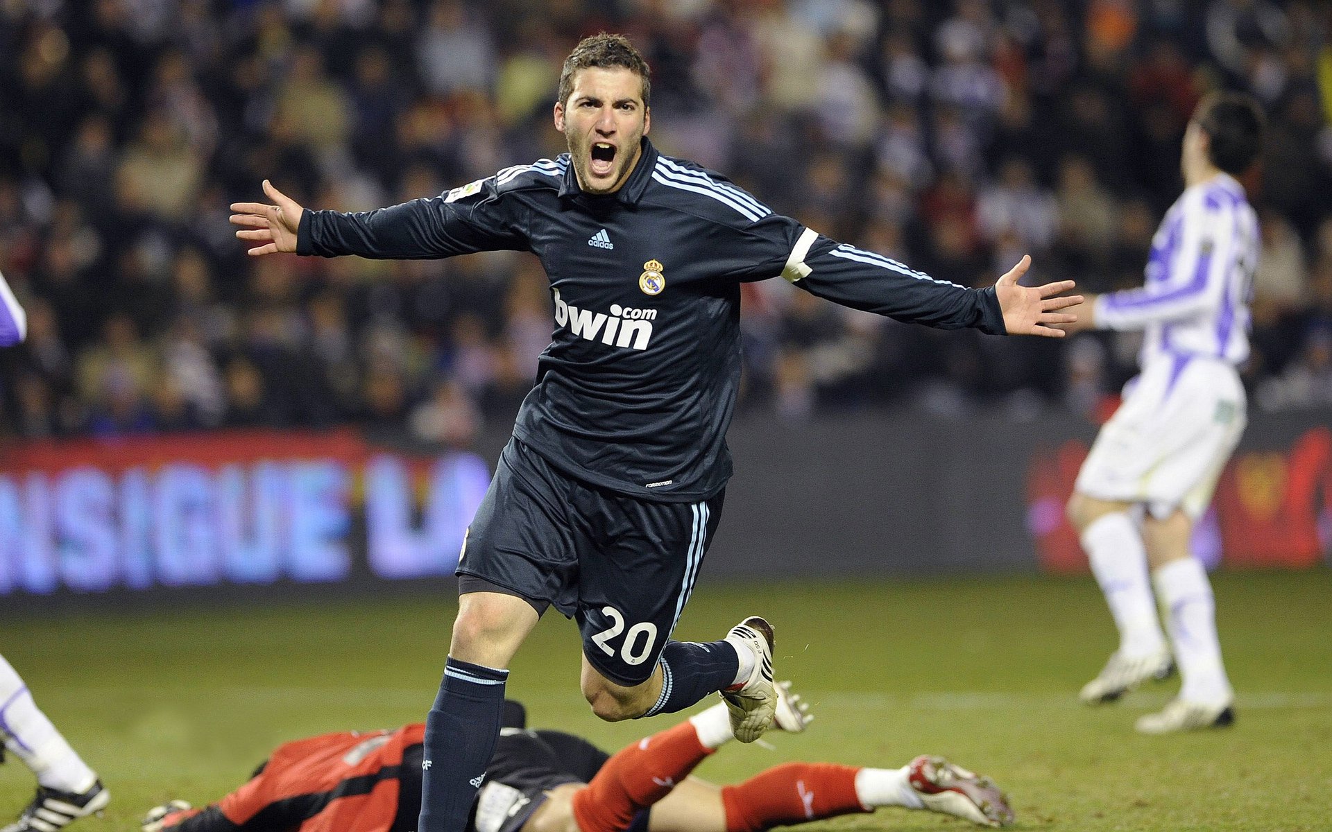 恩佐里程碑之战，澳大利亚的节奏艺术如何窒息新西兰