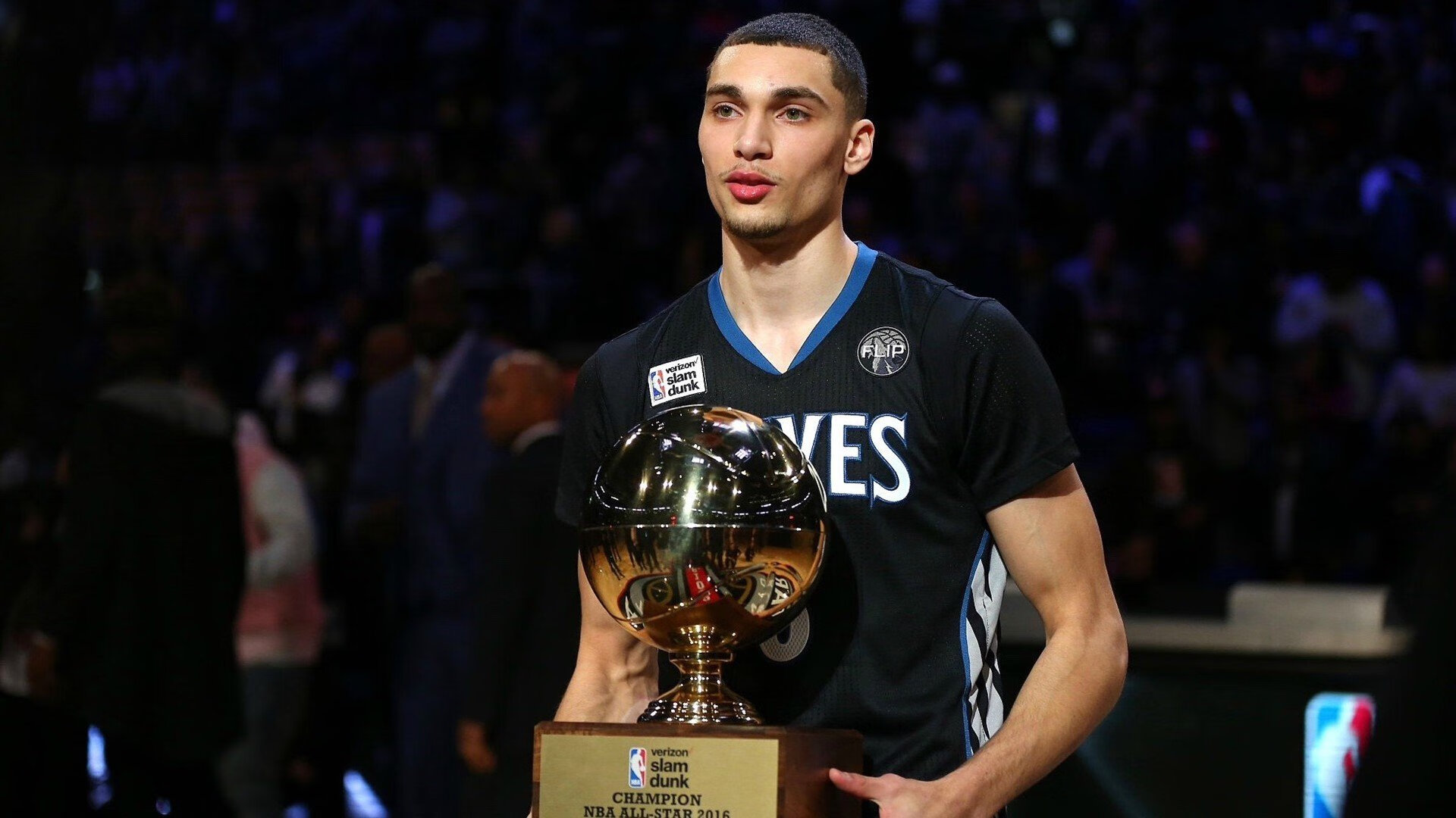 极速心跳，迈凯伦险胜红牛，周冠宇刷新纪录改写历史